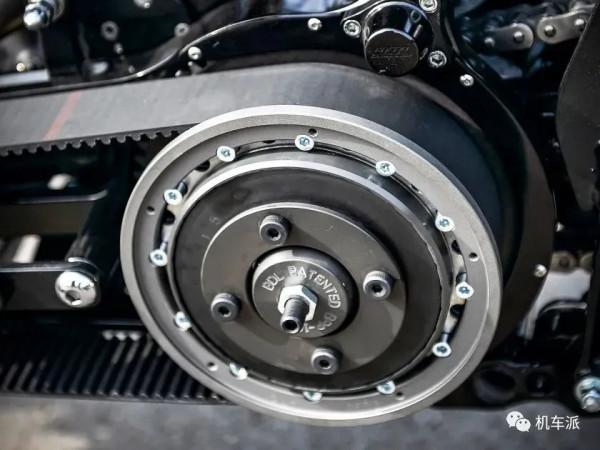 定製 | 極簡主義 1972年哈雷戴維森 FLH欣賞