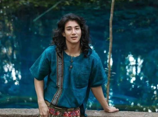 全球百大最帥最美面孔出爐，肖戰蟬聯華人第一，熱巴屈居第四