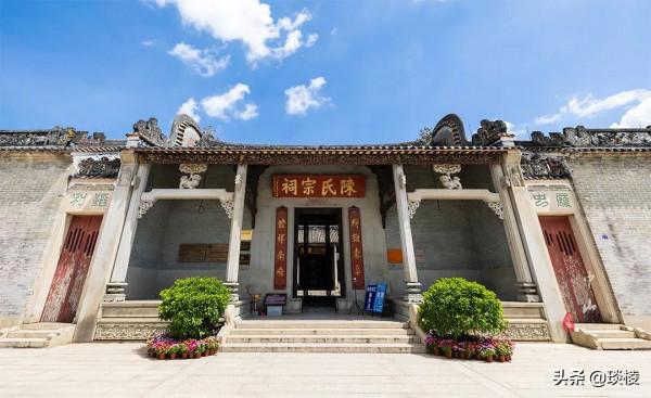 廣東第一大姓氏，有一座中山最大宗祠，匾額上皇帝卻只提了半個字