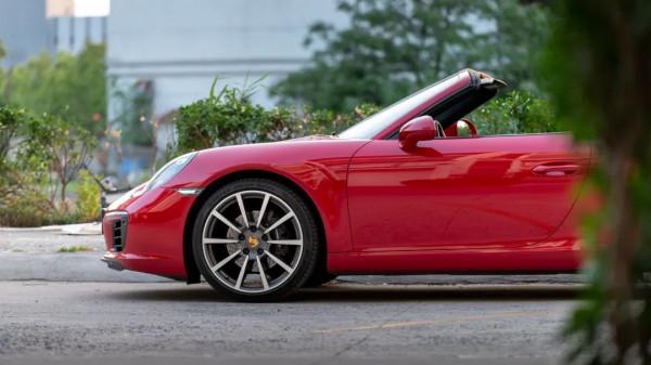 從保時捷Cayman到911敞篷,這可能是“接二連三”最具實力的詮釋 從保時捷Cayman到911敞篷,這可能是“接二連三”最具實力的詮釋