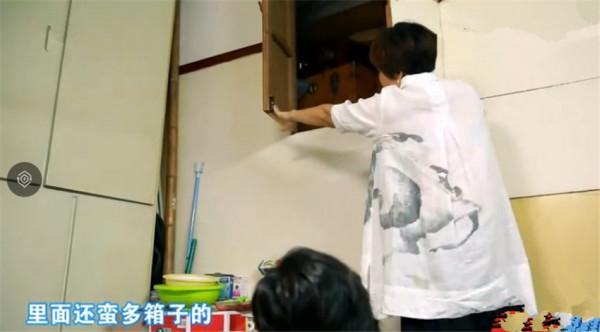 上海1家4口僅花16萬,將15㎡一室戶改造成小複式!網友:太厲害 上海1家4口僅花16萬,將15㎡一室戶改造成小複式!網友:太厲害