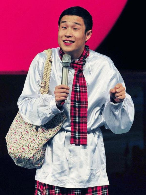 40歲的小瀋陽,走到今天該怪誰呢?成於趙本山敗於自己 40歲的小瀋陽,走到今天該怪誰呢?成於趙本山敗於自己