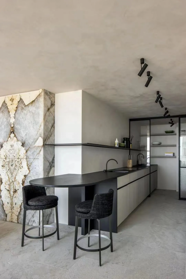 廚房凹造型無需太費力，圓潤一點就挺好