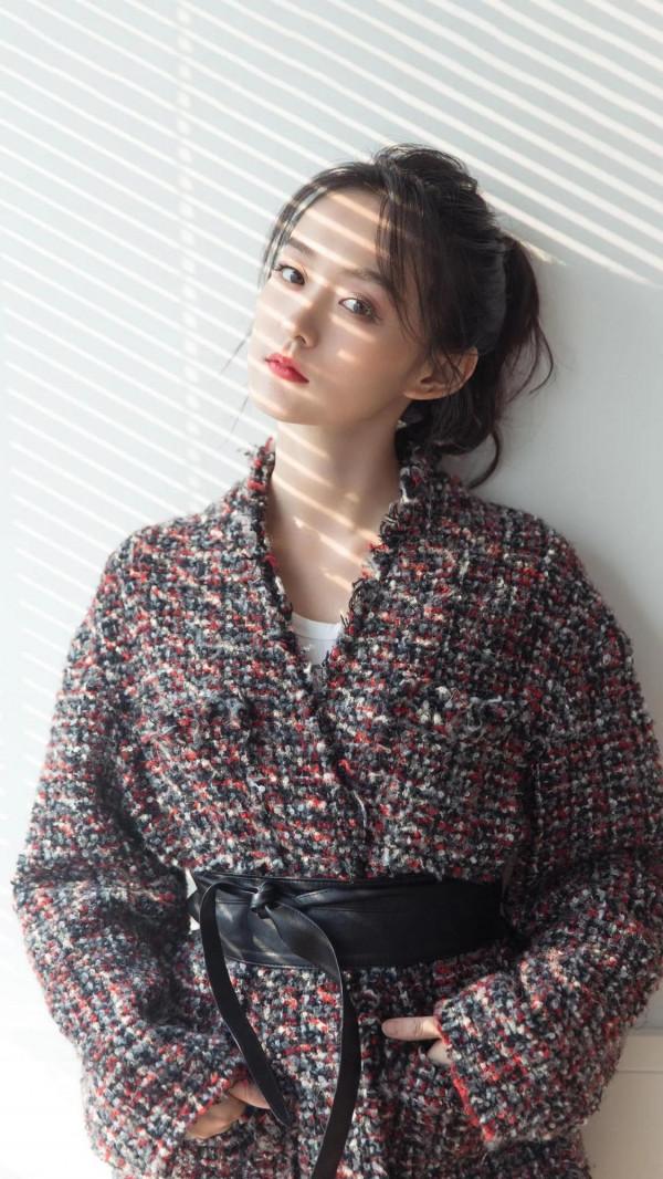 被夾板氣逼瘋的皇帝