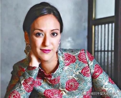 3歲父母雙亡 12歲發配海外 無緣“賭王”遺產繼承,自創品牌當富婆 3歲父母雙亡 12歲發配海外 無緣“賭王”遺產繼承,自創品牌當富婆