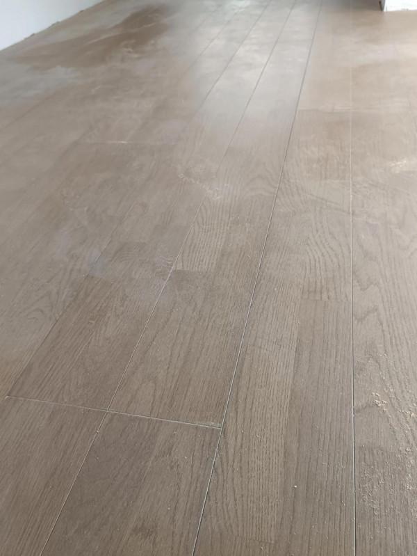 買地板選什麼材質