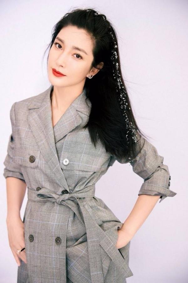 人前是演員,人後是隱形富豪,這6位明星各個賺得盆滿缽滿 人前是演員,人後是隱形富豪,這6位明星各個賺得盆滿缽滿