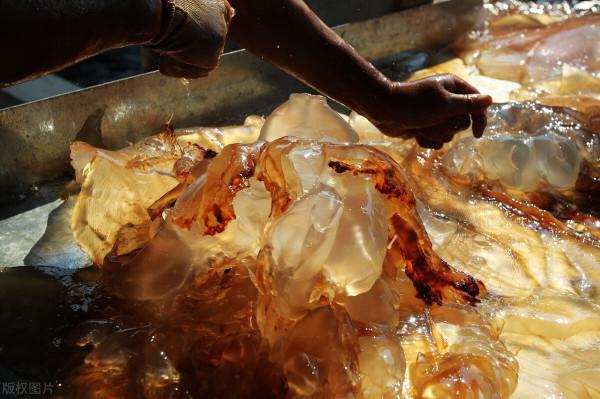 得了痛風只能吃糠咽菜?醫生:胡說!可以吃豬肉、魚肉,甚至海鮮 得了痛風只能吃糠咽菜?醫生:胡說!可以吃豬肉、魚肉,甚至海鮮