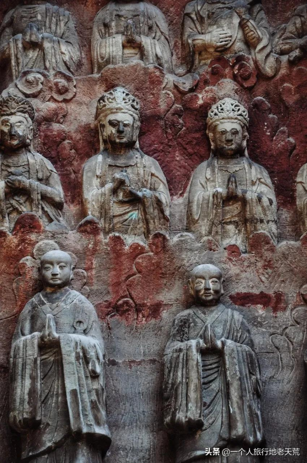 苦等5年終通高鐵！這座比成都還巴適的酒城，為了吃也要去一趟