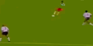 1990年世界盃1/4決賽，萊因克爾臨危救主，非洲雄獅昂首告別