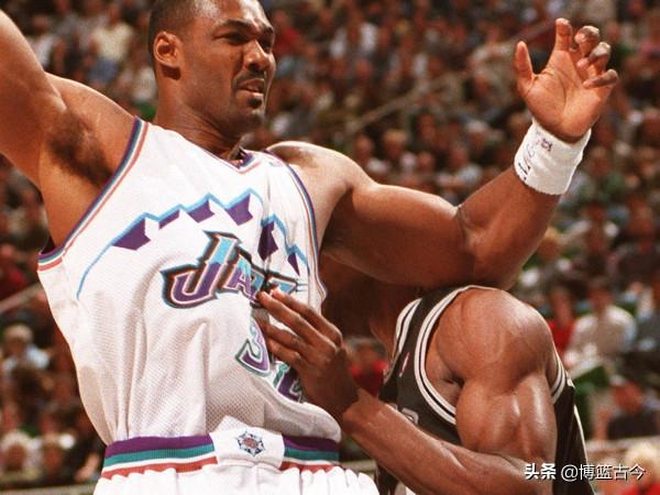 NBA著名肘擊時刻:慈世平打暈哈登,馬龍為搭檔教訓托馬斯 NBA著名肘擊時刻:慈世平打暈哈登,馬龍為搭檔教訓托馬斯