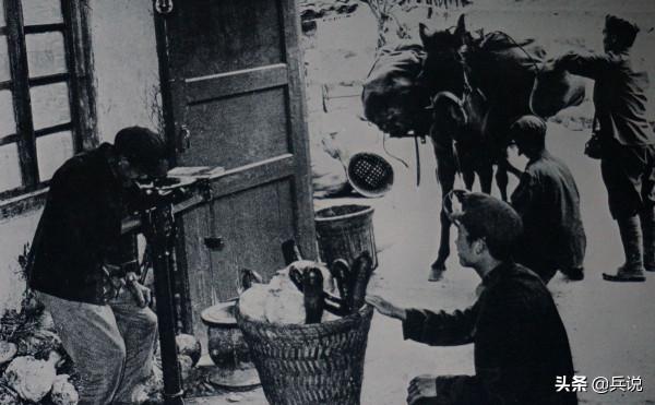 老山作戰，中學生到野戰醫院拉回3000件軍裝，含淚洗血衣