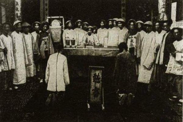 為何袁世凱對中國軍艦在朝鮮走私人參，睜隻眼閉隻眼？