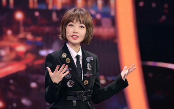 瘦成“紙片人”的5位明星，各有各的辛酸，混娛樂圈怎麼那麼難