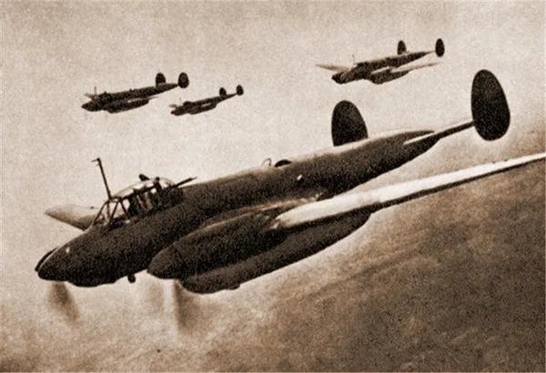 狙擊手在火中苦忍兩個小時，等到了得意忘形的日軍師團長官