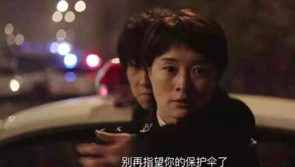 中美影視劇，都有黑警媽媽……