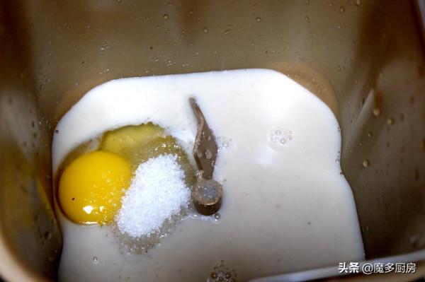 想吃麵包不用買，自制低糖無油小麵包，1袋麵粉1杯豆漿1個雞蛋