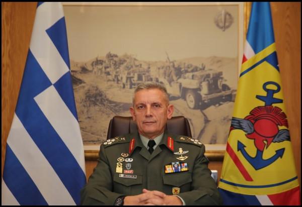特種兵出身的希臘總參謀長，1979年參軍，獲得過2枚勳章7枚獎章