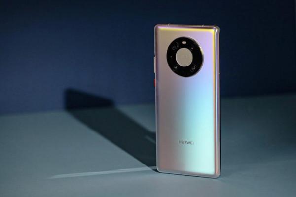 目前“無差評”的三款手機，從低端到高階，你選擇了哪款？