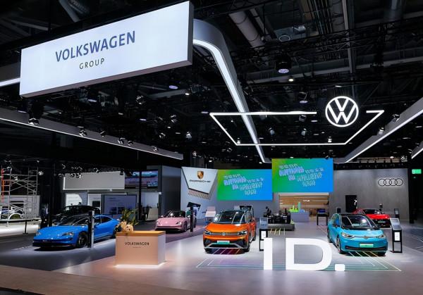 進博會上看新車 新能源汽車是絕對的主角