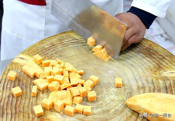 一個紅薯,一塊生薑,廚師長教你做薑絲紅薯,外酥裡糯,清甜好吃 一個紅薯,一塊生薑,廚師長教你做薑絲紅薯,外酥裡糯,清甜好吃