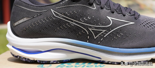 大體重別亂買跑鞋！“緩震”和“支撐”，到底應該怎麼選？