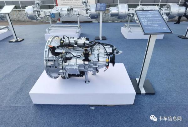 傳統與新能源通吃！中國重汽2022年58款主力產品搶先看