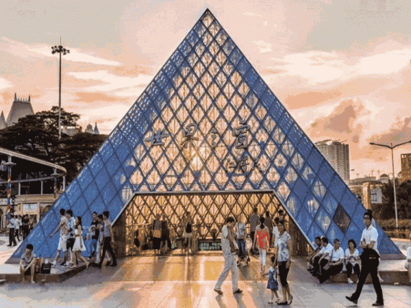 世界之窗，享受當下，放飛自我，共迎未來吧！又平又正