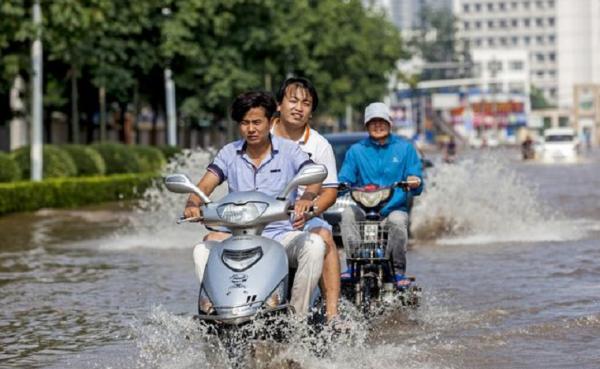 為什麼電動車充滿電，一加速就掉兩格電？今天總算明白問題出在哪