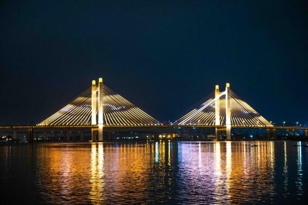 福州超神奇的一棟樓，建築按北斗七星狀排列，颱風來了都要繞著走