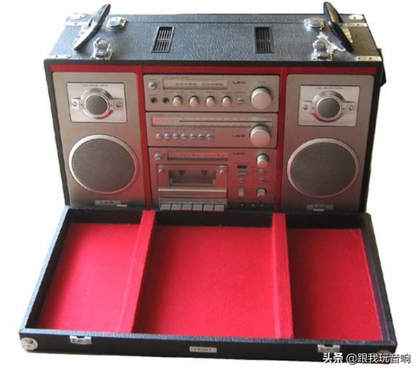 日立Hitachi Lo-D M1立體聲緊湊型組合音響系統、收音機、錄音機 日立Hitachi Lo-D M1立體聲緊湊型組合音響系統、收音機、錄音機