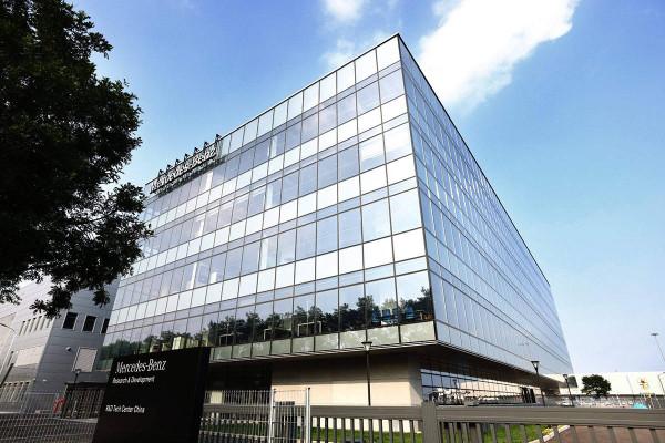 2021回顧系列——賓士品牌關鍵詞 強化豪華定位，迎來EQ之年