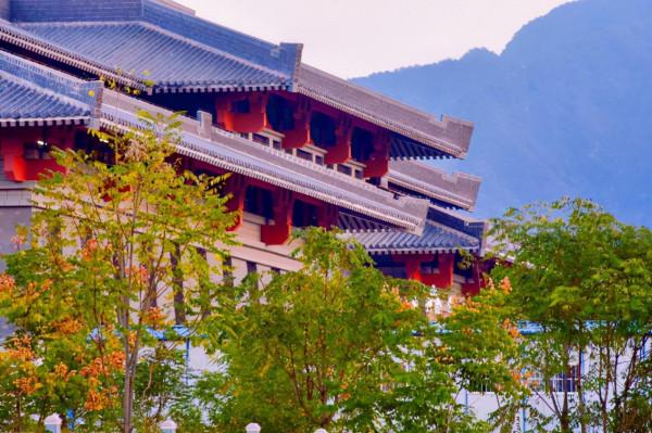 高顏值！陝西這所高校位於特大城市，佔地4300畝！網友：風景絕美