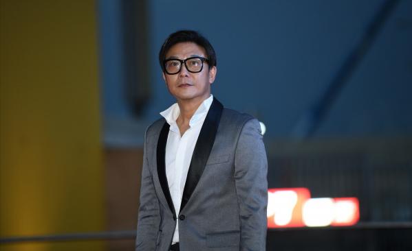 錢小豪:妻子帶兒改嫁富豪,他卻事業盡毀,連兒子叫什麼都不知道 錢小豪:妻子帶兒改嫁富豪,他卻事業盡毀,連兒子叫什麼都不知道