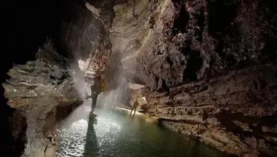 真正的地球深處是這個樣子！沒有地獄也沒有地底人，我們都被騙了