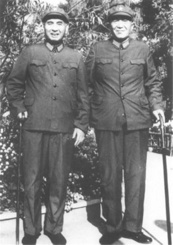 紅軍演話劇:林彪審訊羅瑞卿,周恩來、朱德臺下卻忍不住笑了 紅軍演話劇:林彪審訊羅瑞卿,周恩來、朱德臺下卻忍不住笑了