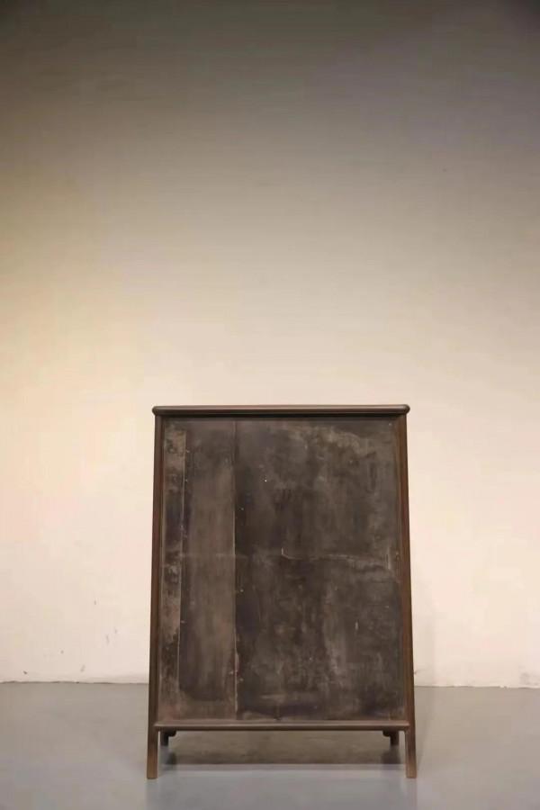 書櫃兩個,經櫃一個 書櫃兩個,經櫃一個