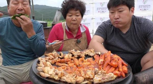 肝病會“上臉”？提醒：肝不好，臉上或許會出現3個“標誌”