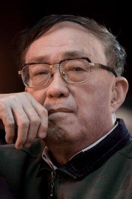 2008年，一代名導謝晉去世，為何死後劉曉慶提現金“大鬧”葬禮？