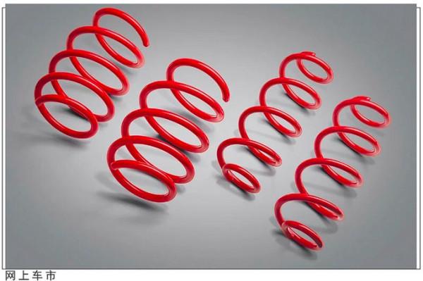 加裝運動套件後喜歡嗎？豐田卡羅拉推特別版車型，車身高度降低