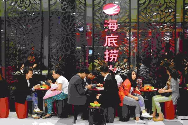 從電焊工到身家570億，海底撈張勇是這樣成功的，看完你也可以