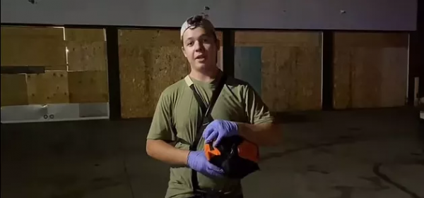 槍殺暴徒的少年判無罪，全美竟震怒？多城抗議，波特蘭陷打砸搶燒