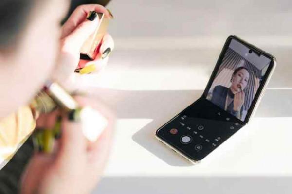 mini包放不下大屏智慧手機？那是以前了