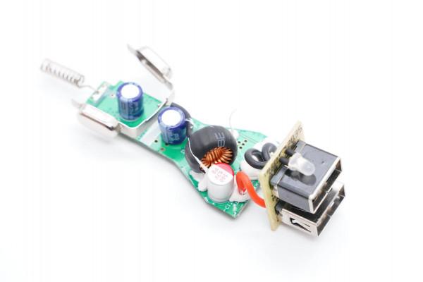 內建國產降壓控制器，支援5-20V輸出，百思買影雅24W車充拆解