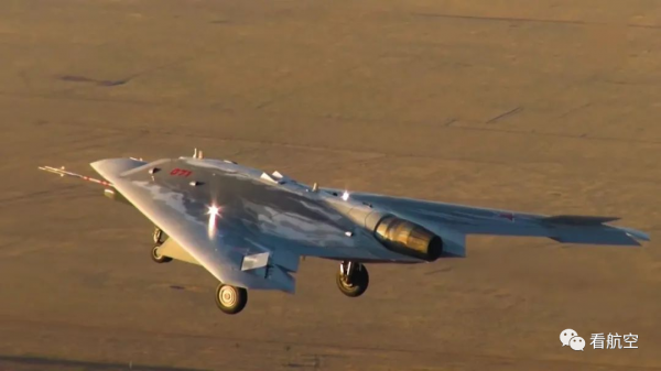 蘇-57將換裝扁平發動機噴口，俄羅斯或已取得關鍵突破