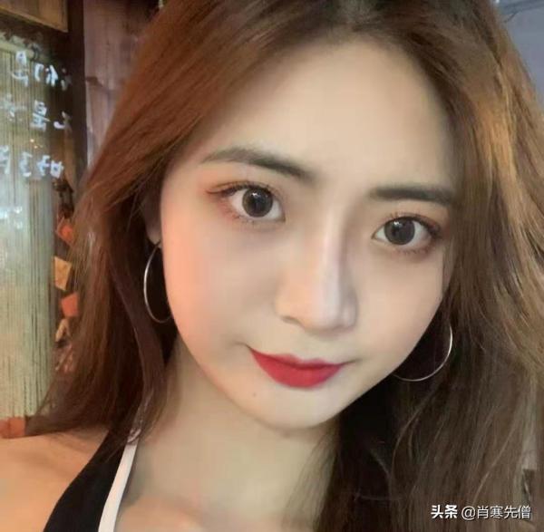 我，24歲貴州人，夢想做一個演員，只因長相漂亮被父母擔心