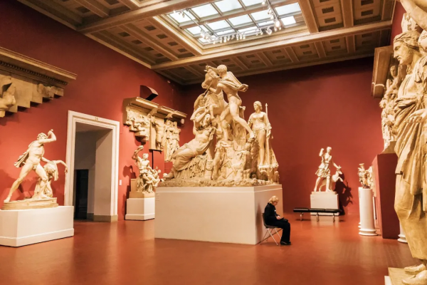 最廣袤的國土，最豐富的靈魂，來一場文藝與探險的碰撞之旅