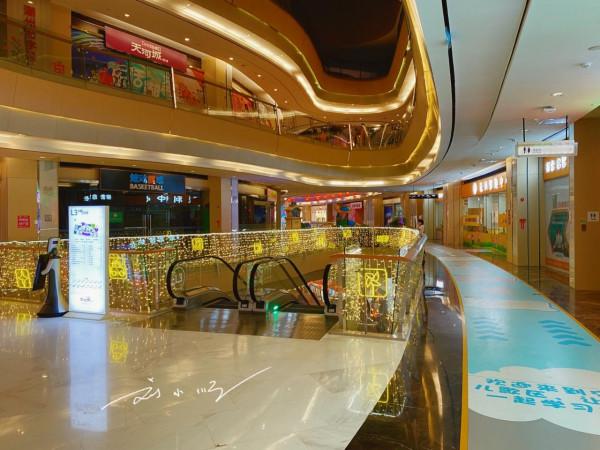 廣東佛山有一家老牌商場，與廣州著名商場同名，可惜人氣卻不旺