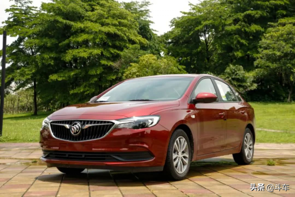 11月轎車銷量前十出爐，軒逸穩居榜首，凱美瑞超越雅閣