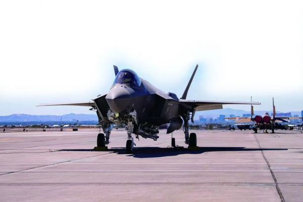 美軍機將攜核彈往中國周邊?中國戰鬥機重大突破,美定核戰略指南 美軍機將攜核彈往中國周邊?中國戰鬥機重大突破,美定核戰略指南